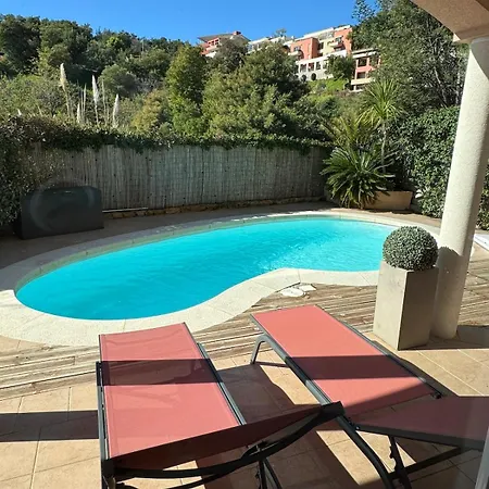 Rez De Jardin, Piscine Privative De Standing Daire *