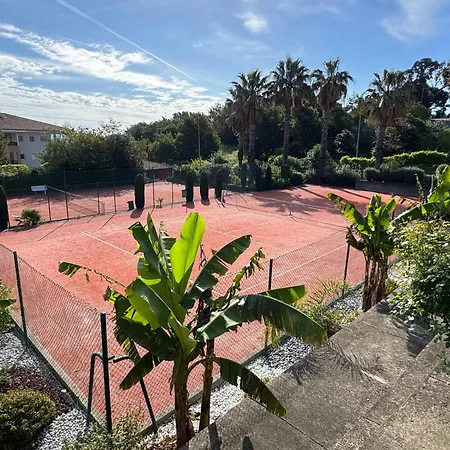 Rez De Jardin, Piscine Privative De Standing Apartament *